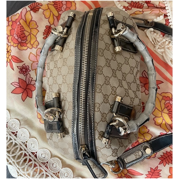 Authentic GUCCI Brown GG Monogram Shoulder Crossbody Bag - Picture 11 of 17